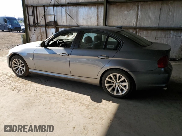 2011 BMW 3 Series 328i xDrive with VIN WBAPK7C59BA818782, listed as a Copart auction lot 68271934 with 152,889 mi miles and Salvage Title. Bid and sale history available at carsss.com. Image 2.