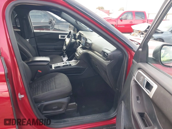 2020 Ford Explorer XLT with VIN 1FMSK7DH4LGB35291, listed as a IAAI auction lot 41261829 with 144,753 mi miles and . Bid and sale history available at DreamBid. Image 5.