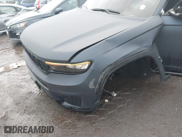 2021 Jeep Grand Cherokee Altitude z VIN 1C4RJKAG4M8168937, wystawiony jako IAAI lot #41556239 z przebiegiem 32 610 mil mil oraz . Historia ofert i sprzedaży dostępna na DreamBid. Obrazek 6.