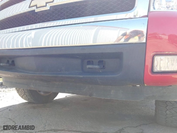 2008 Chevrolet Silverado 1500 LT w/1LT with VIN 2GCEK13J081286555, listed as a IAAI auction lot 42001279 with 195,990 mi miles. Bid and sale history available at carsss.com. Image 17.