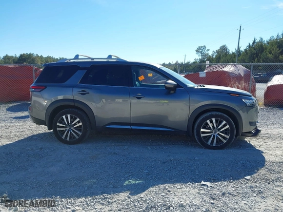 2022 Nissan Pathfinder Platinum with VIN 5N1DR3DK9NC268101, listed as a IAAI auction lot 41277151 with 51,197 mi miles. Bid and sale history available at carsss.com. Image 13.