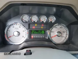 2008 Ford F-350 with VIN 1FTWW32R48EA48444, listed as a Copart auction lot 86872284 with 157,883 mi miles and Clean title. Bid and sale history available at DreamBid. Image 9.