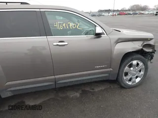 2011 GMC Terrain SLT-2 with VIN 2CTFLXE58B6218989, listed as a IAAI auction lot 41691702 with 155,318 mi miles. Bid and sale history available at carsss.com. Image 13.