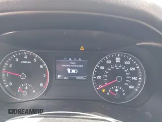 2019 Kia Forte LXS z VIN 3KPF24AD5KE099888, wystawiony jako IAAI lot #42279249 z przebiegiem 90 095 mil mil oraz . Historia ofert i sprzedaży dostępna na DreamBid. Obrazek 7.