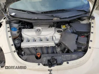 2010 Volkswagen New Beetle Coupe with VIN 3VWRG3AG5AM031773, listed as a Copart auction lot 43040385 with 105,448 mi miles and Salvage Title. Bid and sale history available at carsss.com. Image 13.