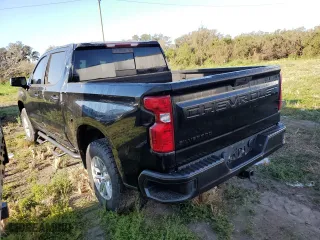 2019 Chevrolet Silverado 1500 LT with VIN 3GCPWCEK8KG106249, listed as a Copart auction lot 77646124 with 86,749 mi miles and Non Repairable. Bid and sale history available at carsss.com. Image 2.