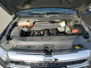 2021 Ram 1500 Big Horn z VIN 1C6RREFM3MN594359, wystawiony jako Copart lot #47924645 z przebiegiem 79 689 mil mil oraz Szkoda całkowita • Salvage title. Historia ofert i sprzedaży dostępna na DreamBid. Obrazek 11.