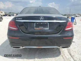 2018 Mercedes-Benz E-Class E 300 with VIN WDDZF4JB6JA467129, listed as a Copart auction lot 43755543 with 38,124 mi miles. Bid and sale history available at carsss.com. Image 6.