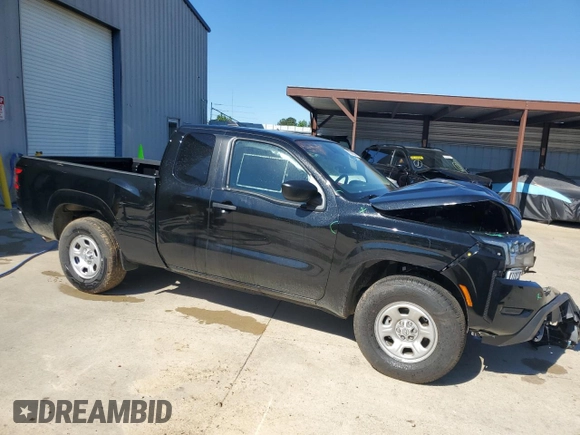 2024 Nissan Frontier S z VIN 1N6ED1CL1RN643198, wystawiony jako Copart lot #55615745 z przebiegiem 2 698 mil mil oraz Czysty tytuł • Clean title. Historia ofert i sprzedaży dostępna na DreamBid. Obrazek 4.