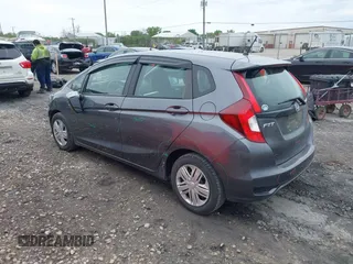 2019 Honda Fit LX z VIN 3HGGK5H40KM707419, wystawiony jako IAAI lot #42354063 z przebiegiem 48 197 mil mil oraz . Historia ofert i sprzedaży dostępna na DreamBid. Obrazek 3.