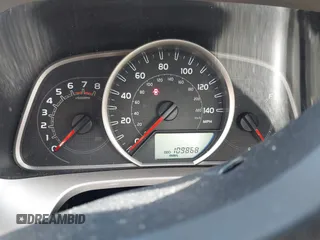 2015 Toyota RAV4 LE с VIN JTMBFREV1FJ040865, выставлен на аукционе IAAI как лот 42209659 с пробегом 109 868 миль миль и . История ставок и продаж доступна на DreamBid. Изображение 7.