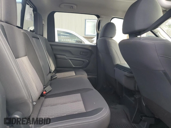 2022 Nissan Titan SV with VIN 1N6AA1EC1NN107060, listed as a Copart auction lot 86410174 with 6,899 mi miles and Clean title. Bid and sale history available at DreamBid. Image 10.