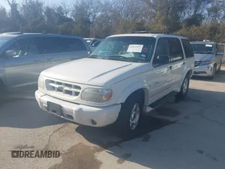 2000 Ford Explorer with VIN 1FMDU65P0YZB88259, listed as a IAAI auction lot 41527977 with 253,013 mi miles and . Bid and sale history available at DreamBid. Image 2.