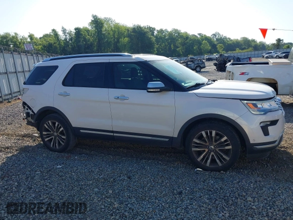 2019 Ford Explorer Platinum z VIN 1FM5K8HT5KGA58043, wystawiony jako IAAI lot #42150621 z przebiegiem 173 868 mil mil oraz . Historia ofert i sprzedaży dostępna na DreamBid. Obrazek 14.