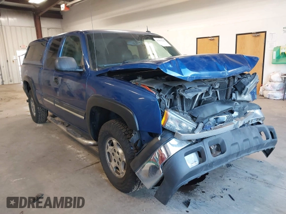 2003 Chevrolet Silverado 1500 with VIN 2GCEK19T331269122, listed as a IAAI auction lot 41461220 with 232,214 mi miles. Bid and sale history available at carsss.com. Image 1.