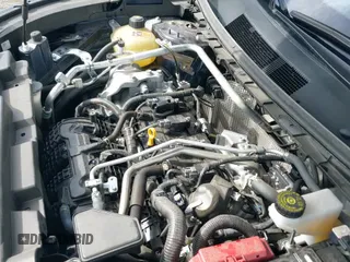 2024 Mitsubishi Outlander SEL z VIN JA4J3WA80RZ084407, wystawiony jako IAAI lot #42536774 z przebiegiem 21 741 mil mil oraz . Historia ofert i sprzedaży dostępna na DreamBid. Obrazek 19.