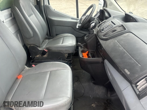 2018 Ford Transit with VIN 1FDBF8ZM2JKA71178, listed as a Copart auction lot 86913204 with 109,170 mi miles and Clean Title. Bid and sale history available at DreamBid. Image 5.