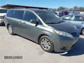 2013 Toyota Sienna XLE AAS with VIN 5TDYK3DCXDS379272, listed as a IAAI auction lot 41407282 with 240,491 mi miles and . Bid and sale history available at carsss.com. Image 1.