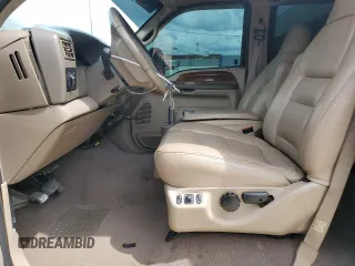 2001 Ford F-350 XL with VIN 1FTWW32F01EA68170, listed as a Copart auction lot 53516435 with 302,516 mi miles and Salvage title. Bid and sale history available at DreamBid. Image 7.