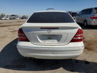 2007 Mercedes-Benz C 230 Sport с VIN WDBRF52H17A939232, выставлен на аукционе Copart как лот 54757705 с пробегом 166 016 миль миль и Списание • Salvage title. История ставок и продаж доступна на DreamBid. Изображение 6.