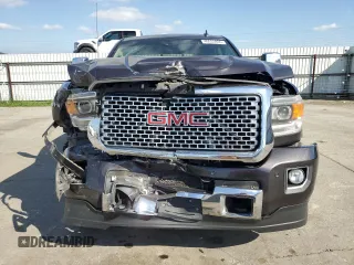2015 GMC Sierra 2500HD available WiFi Denali with VIN 1GT120E81FF630998, listed as a Copart auction lot 46633885 with 116,186 mi miles and Salvage Title. Bid and sale history available at carsss.com. Image 5.