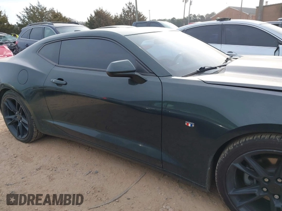2020 Chevrolet Camaro 1LT z VIN 1G1FB1RS3L0108186, wystawiony jako IAAI lot #41427677 z przebiegiem 66 752 mil mil oraz . Historia ofert i sprzedaży dostępna na DreamBid. Obrazek 13.