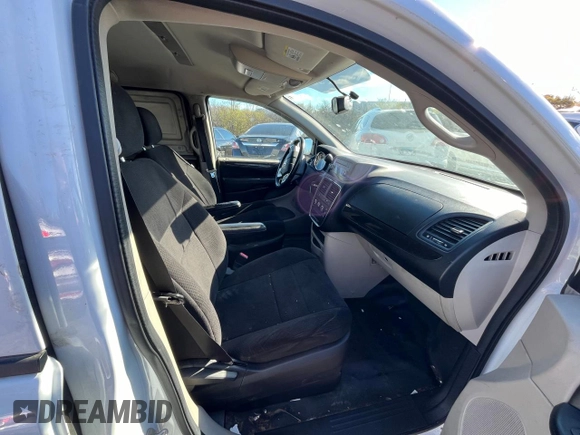 2014 Ram Cargo Van Tradesman with VIN 2C4JRGAG6ER161755, listed as a Copart auction lot 81030614 with 187,196 mi miles and Clean Title. Bid and sale history available at carsss.com. Image 5.