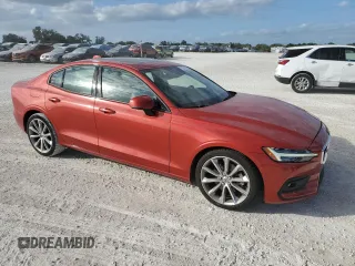2021 Volvo S60 Momentum with VIN 7JR102FK0MG093125, listed as a Copart auction lot 73811103 with 0 mi miles. Bid and sale history available at carsss.com. Image 4.