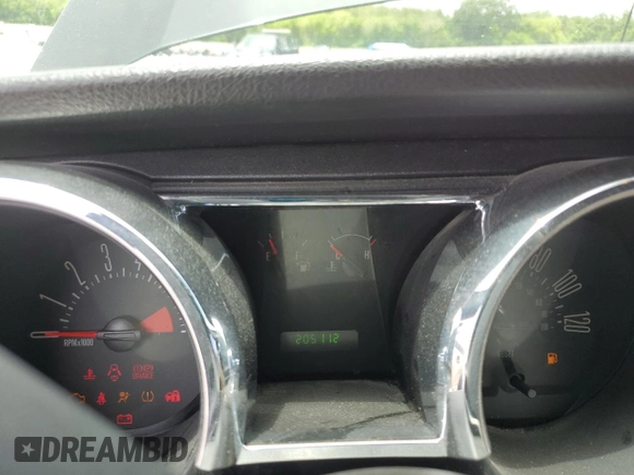 2007 Ford Mustang Deluxe with VIN 1ZVFT84N875303169, listed as a Copart auction lot 58171305 with 205,112 mi miles and Salvage title. Bid and sale history available at DreamBid. Image 9.