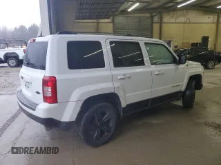 2017 Jeep Patriot Sport SE with VIN 1C4NJPBA2HD137656, listed as a Copart auction lot 45195785 with 105,000 mi miles and Salvage Title. Bid and sale history available at carsss.com. Image 3.
