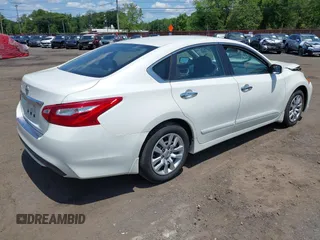 2017 Nissan Altima SR with VIN 1N4AL3AP0HC137206, listed as a IAAI auction lot 42399716 with 54,708 mi miles and . Bid and sale history available at DreamBid. Image 4.