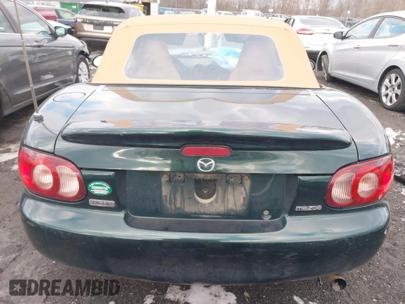 2001 Mazda MX-5 Miata z VIN JM1NB353510216609, wystawiony jako IAAI lot #41298866 z przebiegiem 183 388 mil mil oraz . Historia ofert i sprzedaży dostępna na DreamBid. Obrazek 16.