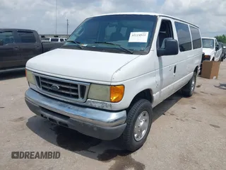 2006 Ford Econoline Passenger XL with VIN 1FBNE31L16DA61915, listed as a IAAI auction lot 42114511 with 226,130 mi miles. Bid and sale history available at carsss.com. Image 2.