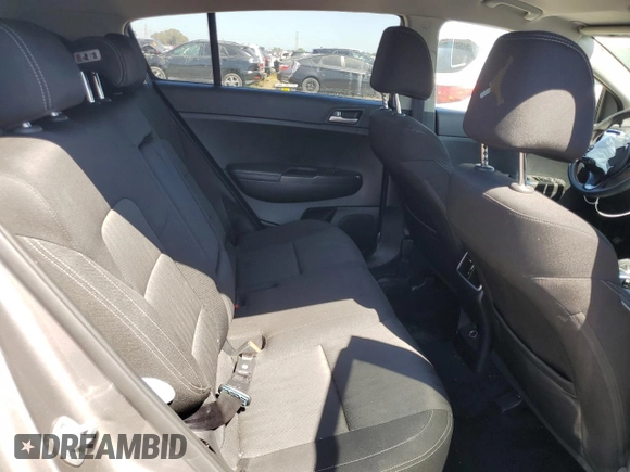2017 Kia Sportage LX z VIN KNDPMCAC9H7159793, wystawiony jako Copart lot #56603345 z przebiegiem 157 860 mil mil oraz Szkoda całkowita • Salvage title. Historia ofert i sprzedaży dostępna na DreamBid. Obrazek 10.
