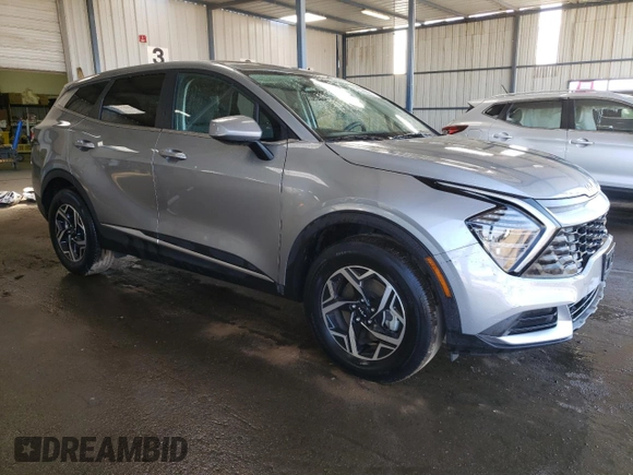 2024 Kia Sportage LX with VIN KNDPUCDF8R7278670, listed as a Copart auction lot 76417374 with 9,383 mi miles and Clean Title. Bid and sale history available at DreamBid. Image 4.