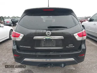 2015 Nissan Pathfinder Platinum z VIN 5N1AR2MM7FC622794, wystawiony jako IAAI lot #42421732 z przebiegiem 91 197 mil mil oraz . Historia ofert i sprzedaży dostępna na DreamBid. Obrazek 16.