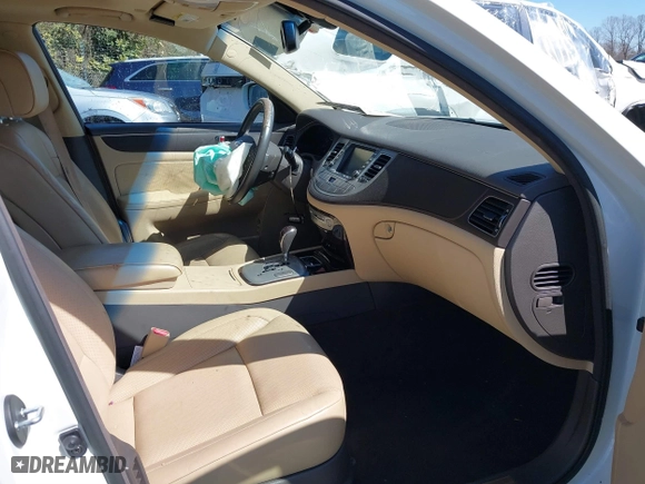 2010 Hyundai Genesis with VIN KMHGC4DE1AU076190, listed as a IAAI auction lot 41707773 with 123,426 mi miles. Bid and sale history available at carsss.com. Image 5.