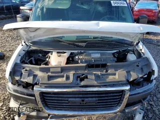 2021 GMC Savana Cargo Van with VIN 1GTW7AFP1M1255353, listed as a Copart auction lot 84943464 with 41,315 mi miles and Salvage Title. Bid and sale history available at carsss.com. Image 12.
