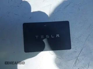 2024 Tesla Model Y с VIN 7SAYGDED2RF102144, выставлен на аукционе IAAI как лот 42278757 с пробегом 25 787 миль миль и . История ставок и продаж доступна на DreamBid. Изображение 11.