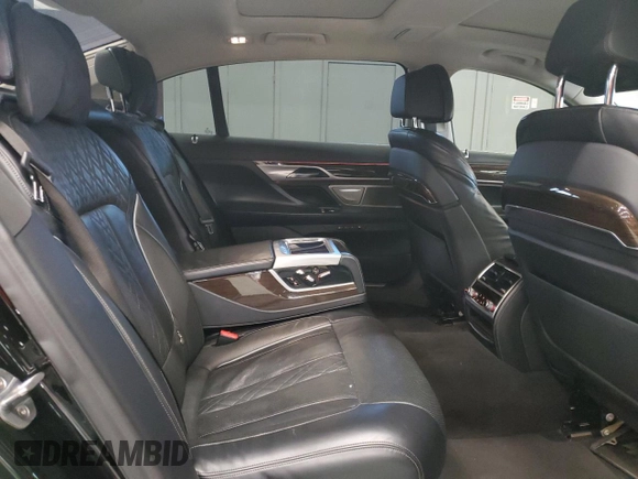 2020 BMW 7 Series 740i xDrive with VIN WBA7T4C06LGG62749, listed as a Copart auction lot 83454364 with 209,536 mi miles and Clean title. Bid and sale history available at DreamBid. Image 10.