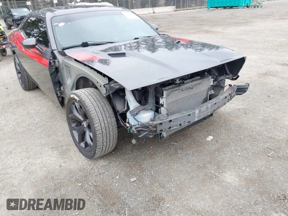2014 Dodge Challenger R/T Plus z VIN 2C3CDYBT1EH177266, wystawiony jako IAAI lot #41798977 z przebiegiem 109 489 mil mil oraz . Historia ofert i sprzedaży dostępna na DreamBid. Obrazek 6.