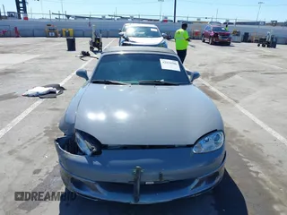 2003 Mazda MX-5 Miata Cloth with VIN JM1NB353930309670, listed as a IAAI auction lot 42234586 with 220,979 mi miles and . Bid and sale history available at DreamBid. Image 12.