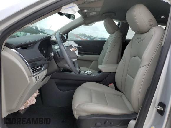 2021 Cadillac XT4 FWD Premium Luxury with VIN 1GYFZCR48MF071547, listed as a Copart auction lot 47564075 with 26,955 mi miles and Non Repairable. Bid and sale history available at carsss.com. Image 7.