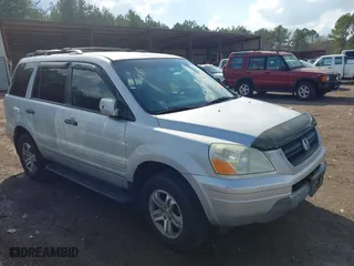 2003 Honda Pilot EX with VIN 2HKYF18693H591369, listed as a IAAI auction lot 41518617 with 325,658 mi miles. Bid and sale history available at carsss.com. Image 1.