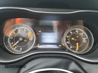 2021 Jeep Cherokee Limited с VIN 1C4PJMDX5MD166457, выставлен на аукционе Copart как лот 61470495 с пробегом 22 069 миль миль и Списание • Salvage title. История ставок и продаж доступна на DreamBid. Изображение 9.