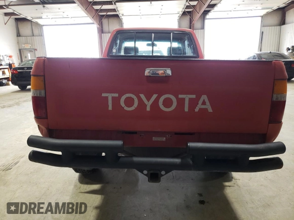 1989 Toyota Pickup с VIN JT4RN13P7K0007179, выставлен на аукционе Copart как лот 47579205 с пробегом 203 439 миль миль и Списание • Salvage title. История ставок и продаж доступна на DreamBid. Изображение 6.