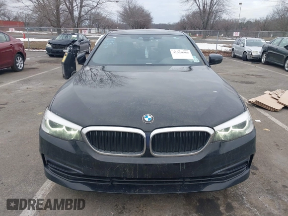 2019 BMW 5 Series 530i xDrive with VIN WBAJA7C51KWW26798, listed as a IAAI auction lot 41320980 with 65,865 mi miles. Bid and sale history available at carsss.com. Image 12.