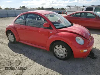 1999 Volkswagen Beetle GLS z VIN 3VWCC21C3XM408103, wystawiony jako Copart lot #76181144 z przebiegiem 126 726 mil mil oraz Czysty tytuł • Clean title. Historia ofert i sprzedaży dostępna na DreamBid. Obrazek 4.
