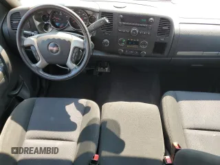 2011 GMC Sierra 1500 SLE z VIN 3GTP2VE3XBG251342, wystawiony jako Copart lot #59854055 z przebiegiem 116 889 mil mil oraz Czysty tytuł • Clean title. Historia ofert i sprzedaży dostępna na DreamBid. Obrazek 8.