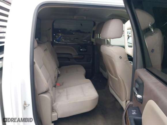 2015 Chevrolet Silverado 2500HD LT with VIN 1GC1KVEGXFF133842, listed as a IAAI auction lot 41572202 with 266,016 mi miles. Bid and sale history available at carsss.com. Image 8.